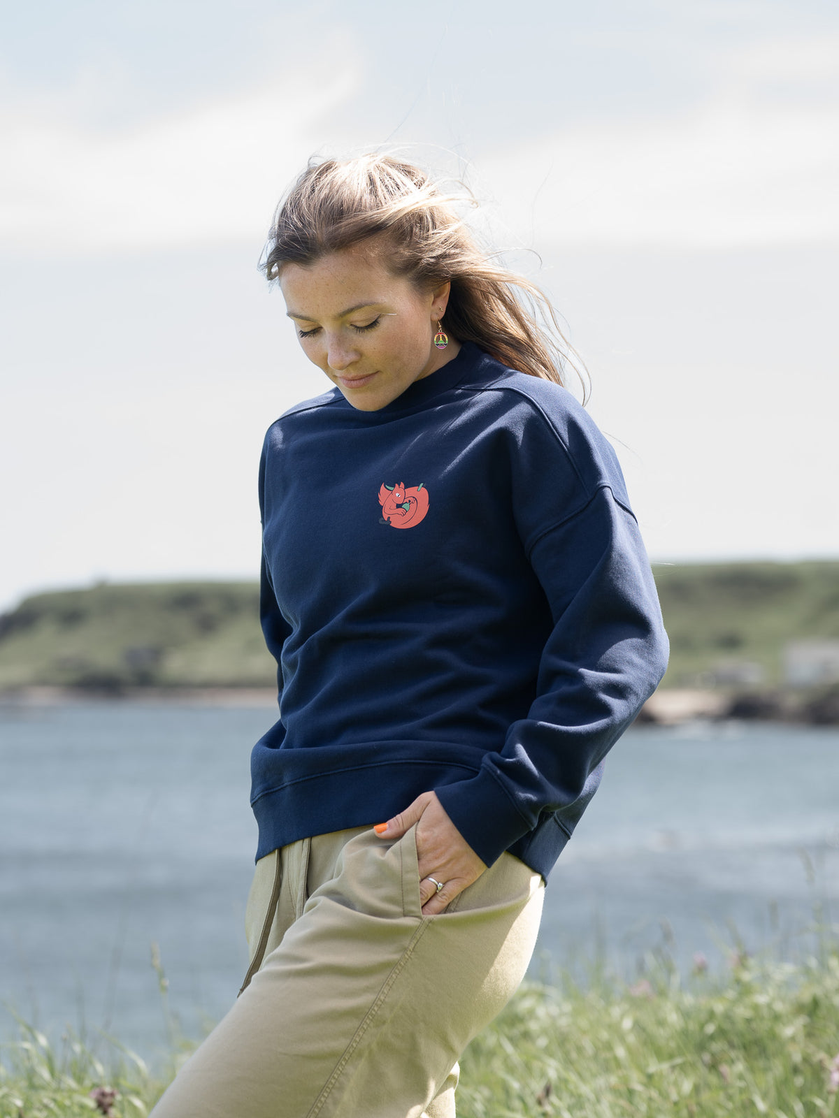 Womens Rewilding Sweat - Red Squirrel